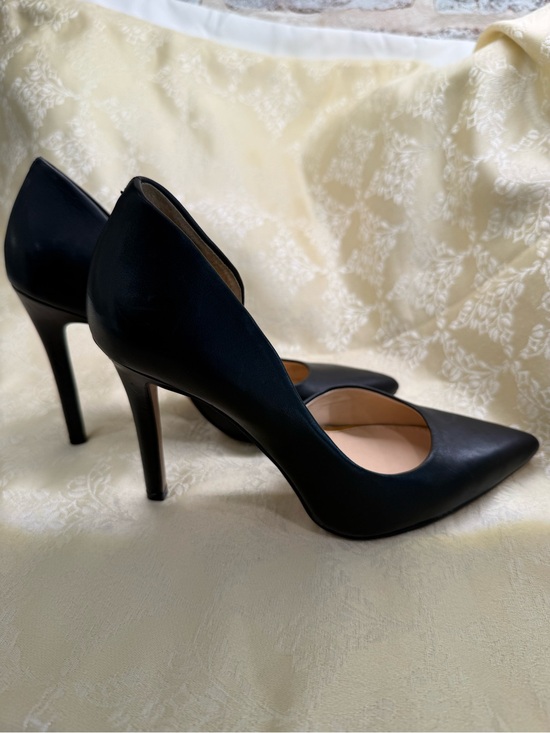 Jessica Simpson Shoes - Jessica Simpson Black Pointed-Toe Stiletto Pumps